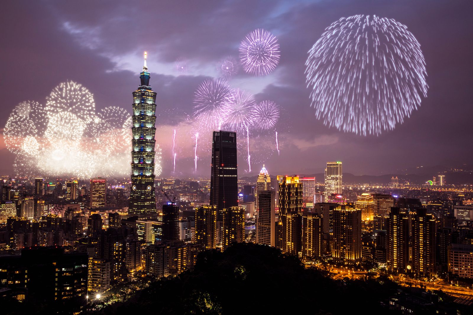 20 Epic Places to Ring in the New Year
