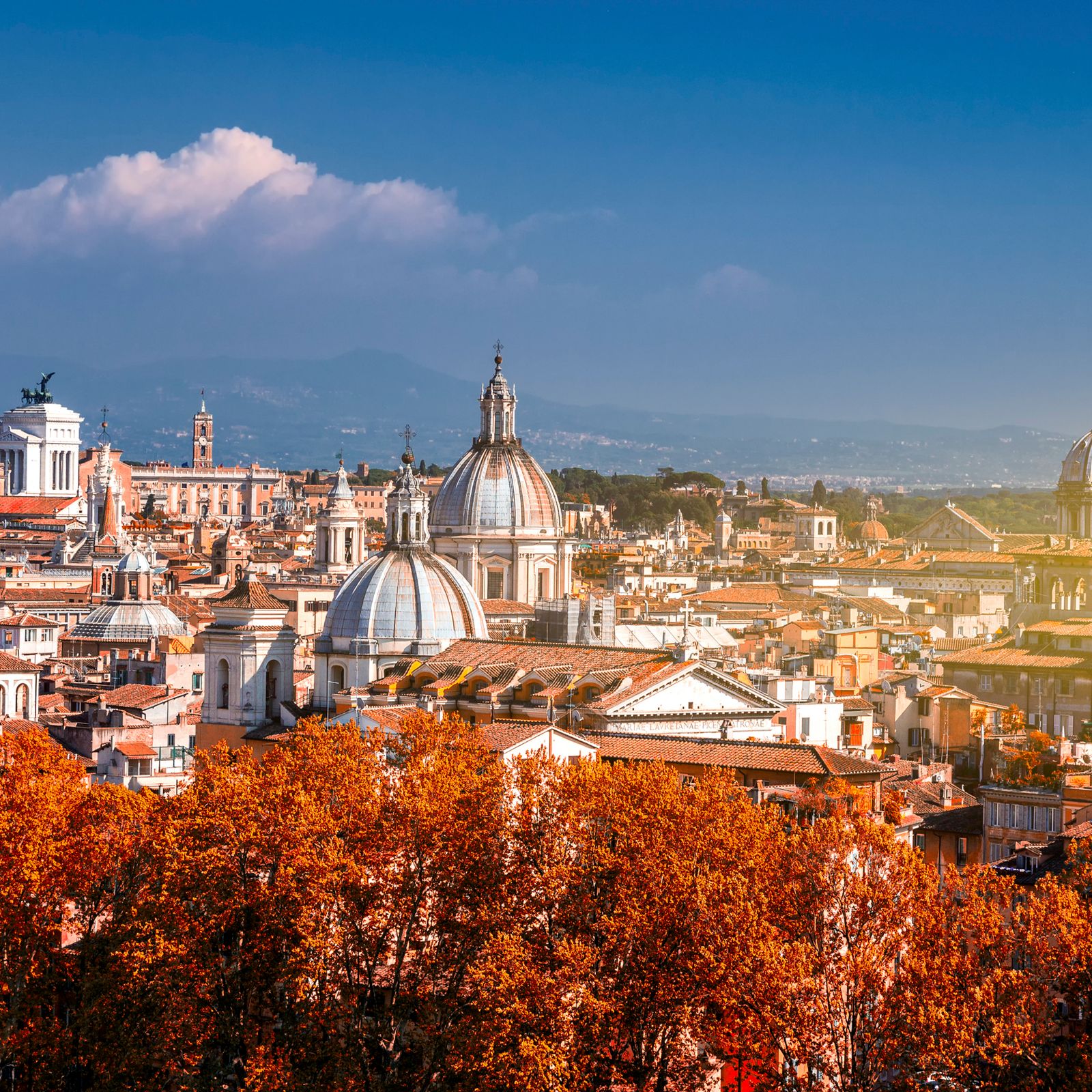39 Best September Travel Deals We’ve Bookmarked This Month